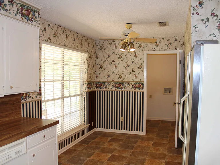 2803 Aspen St — Photo 4