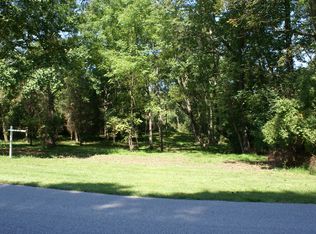 5 Grenoble, centerville, DE 19807