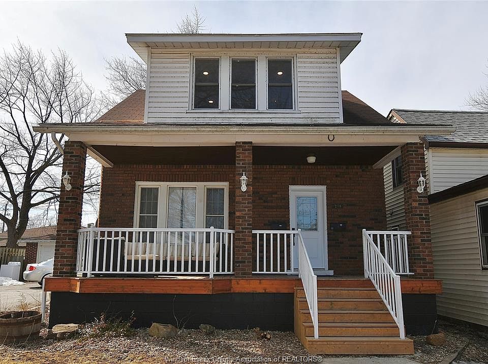 1st image of 298 George St