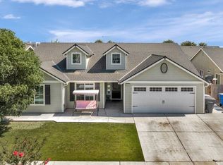 1765 Bryman St, Hanford, CA 93230
