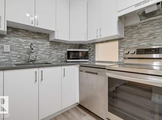 3855 76th St NW #5, Edmonton, AB T6K2P9