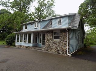 101 Keller Dr, Stroudsburg, PA 18360