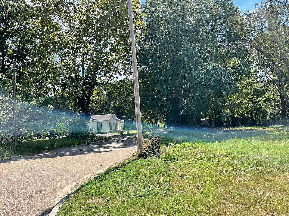 1st image of 124 Ida Ave
