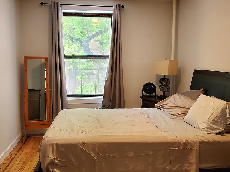 427 W 51st St #2H — Photo 2