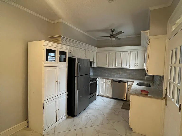 610 S Park St #A2 — Photo 19