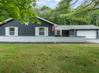 7665 Woodlea Dr W, Oscoda, MI 48750