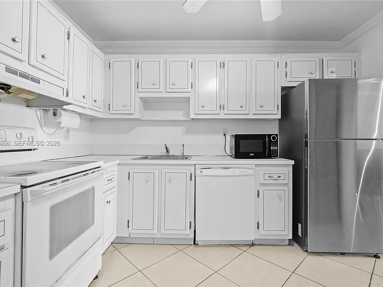 18081 Biscayne Blvd #1903 — Photo 30