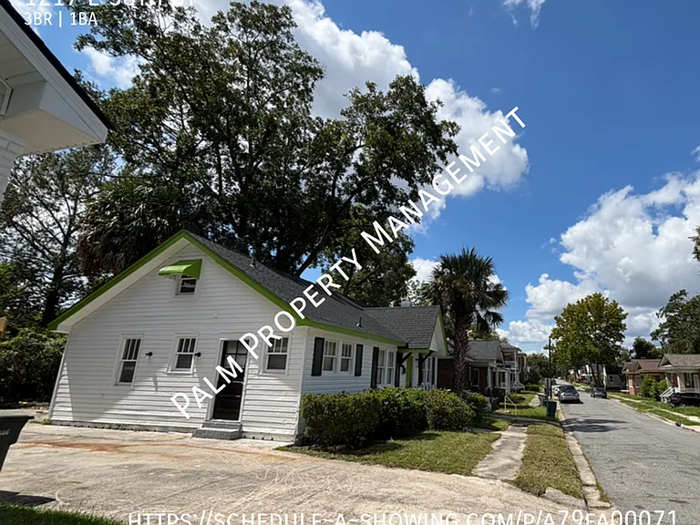 1217 E 38th St — Photo 10