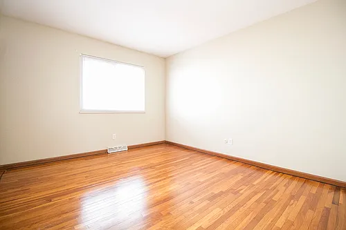4715 Bennett #15 — Photo 11