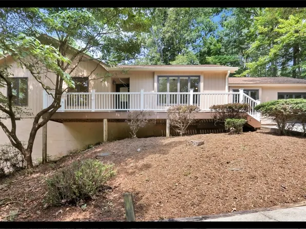 2 Jibsail Ct, Salem, SC 29676
