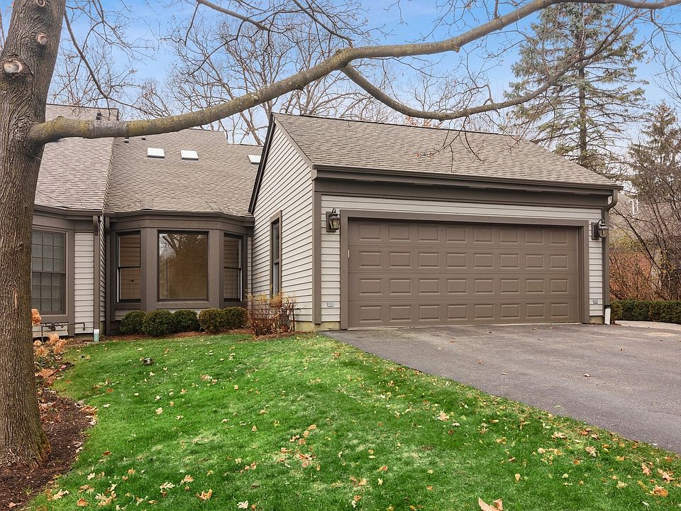 1st image of 81 Warrington Dr