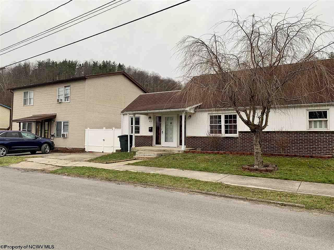 63 Beech Ave Philippi Wv 26416 Mls 10136671 Zillow