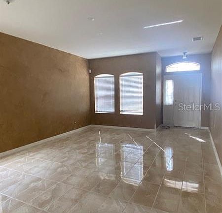 3rd image of 4905 Alavista Dr