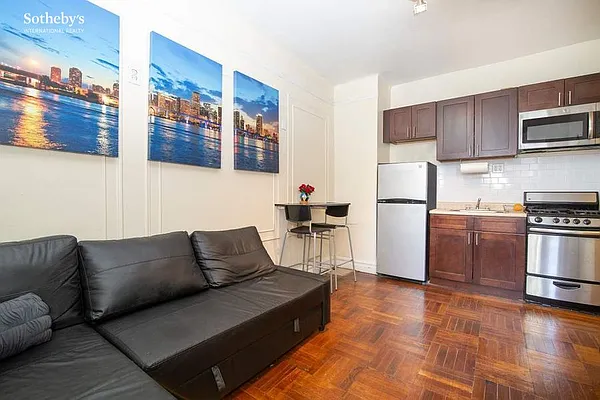 Sold by Sotheby's International Realty | media 5