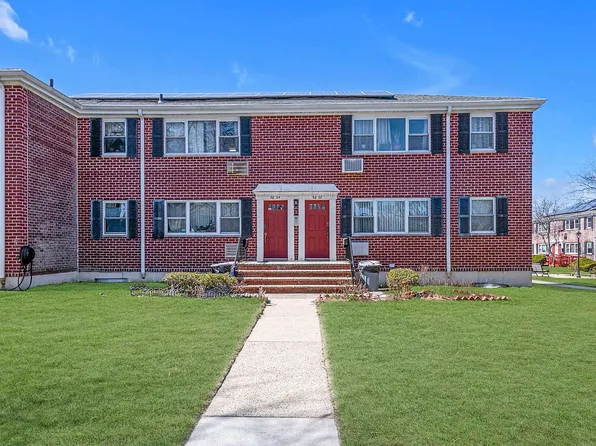 68-04 150th St #441B, Flushing, NY 11367