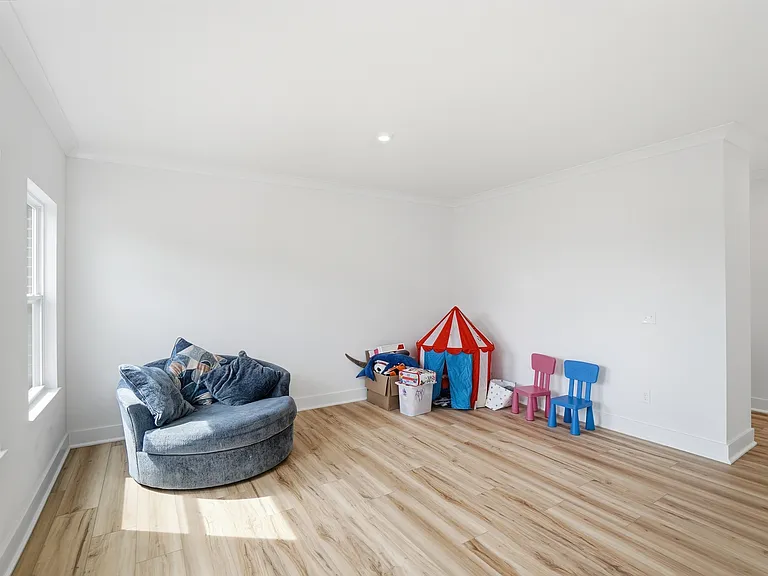 5900 Carriage Meadows Dr — Photo 9