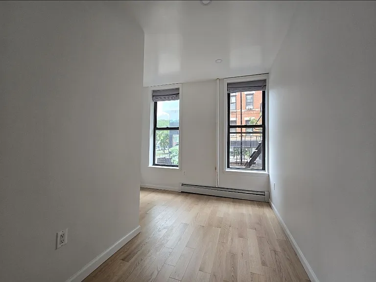 72 Hester St #1 — Photo 4