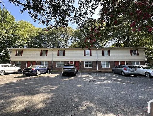 2 bed, 860 sqft, $1,100 — Photo 2