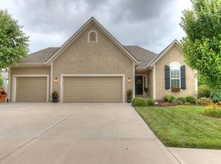 12430 N Woodbine Ct, Platte City, MO 64079