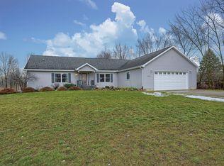 15379 Bird Rd, Linden, MI 48451