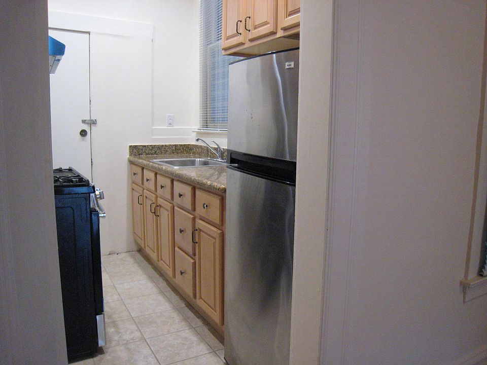 2nd image of 25 Noe St APT 1