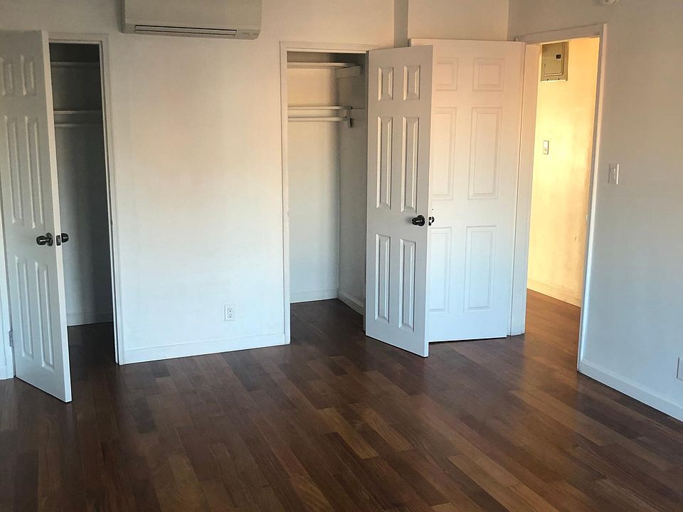 1st bedroom