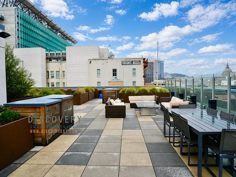 1075 Market St #603 — Photo 15