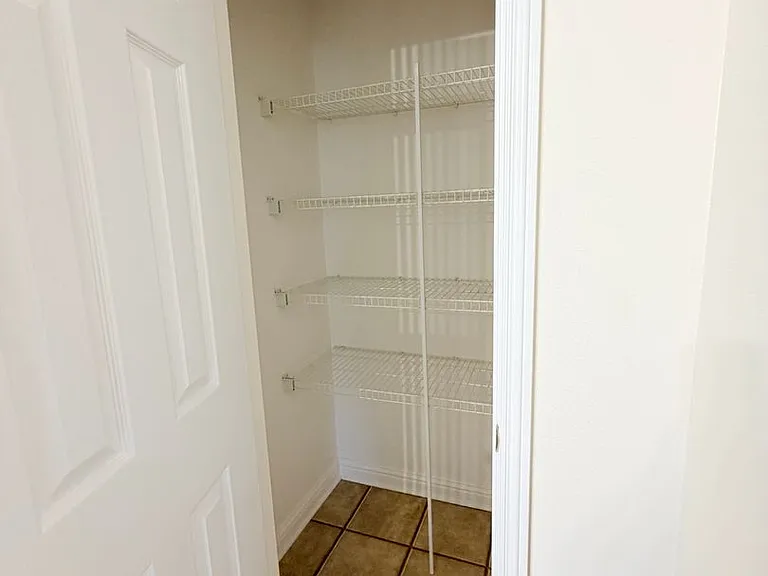2946 Heirloom Ln — Photo 29