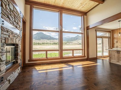 66 Big Creek Dr, Cody, WY, 82414