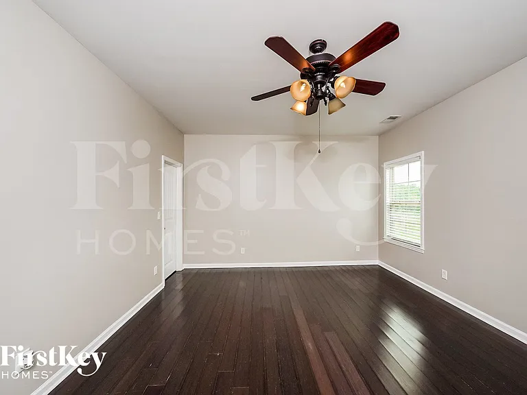 345 Deer Creek Way — Photo 7