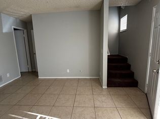 1050 E Avenue Q3 #15, Palmdale, CA 93550