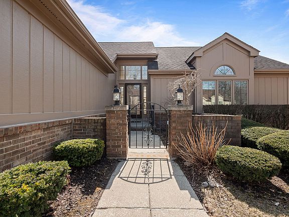 2nd image of 37748 N Laurel Park Dr