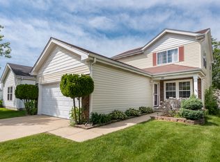 22 Bridgeview Dr, Oswego, IL