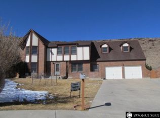 517 Trenton Ct, Rawlins, WY 82301