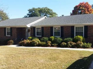 302 Fairhaven Dr, Taylors, SC 29687