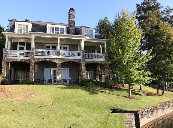 2nd image of 402 Glynmere Dr