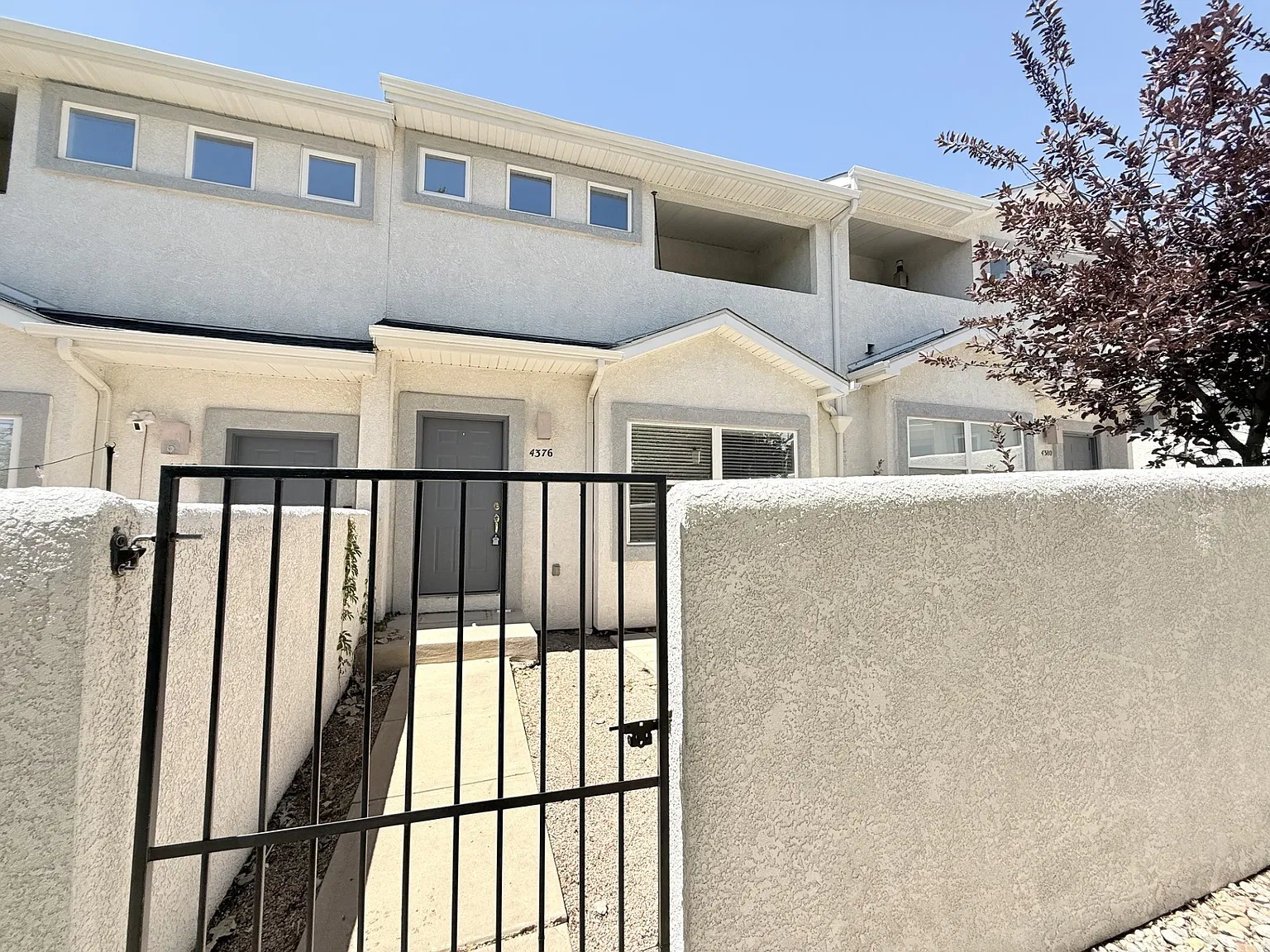 2 bed, 1333 sqft, $1,950 — Photo 3