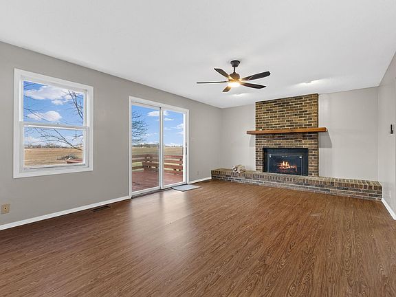 4th image of 10200 E County Road 100 N