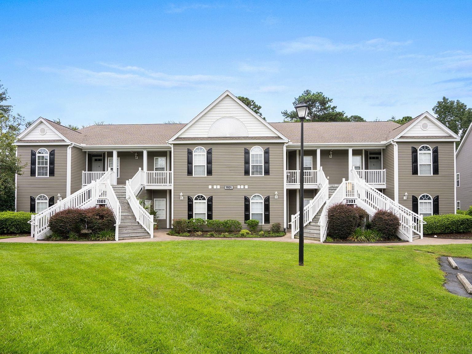 1101 Peace Pipe Pl. #201