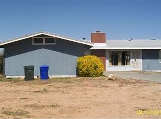 14592 Iroquois Rd, Apple Valley, CA 92307