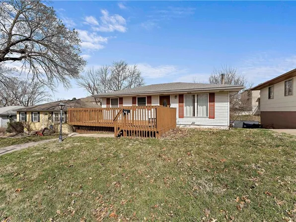 7208 NE 46th St, Kansas City, MO 64117