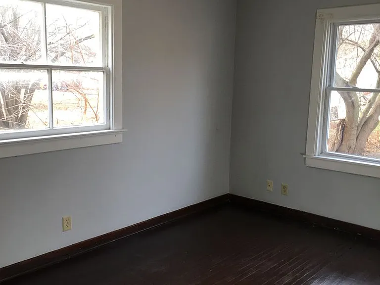 2902 Euclid Ave — Photo 5