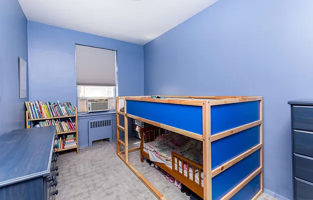Sold by Re/Max In The City | media 26