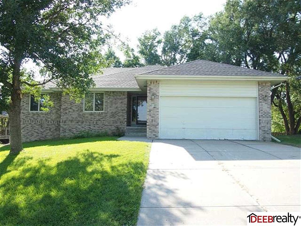 1st image of 410 Black Forest Dr