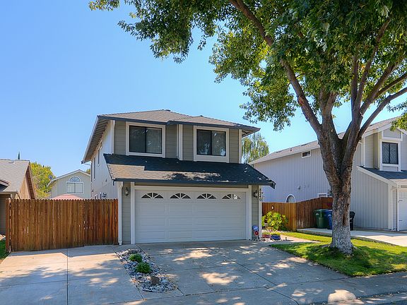 2nd image of 8240 Bluehaven Ct