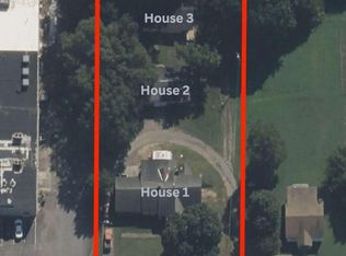 1308 S Wall St, Calhoun, GA 30701