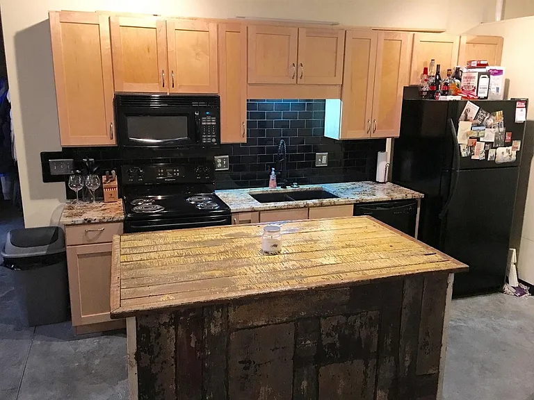 585 S Upper St #124 — Photo 12
