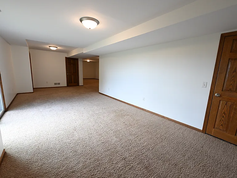 14429 Portland Ave — Photo 32