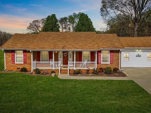 2081 Northcrest Dr, Elon, NC 27244