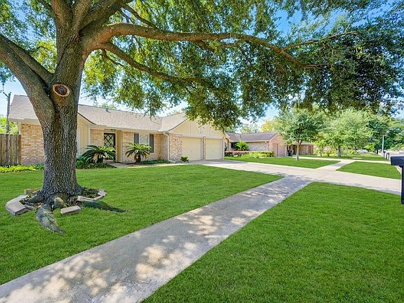3rd image of 5711 Weeping Willow Rd
